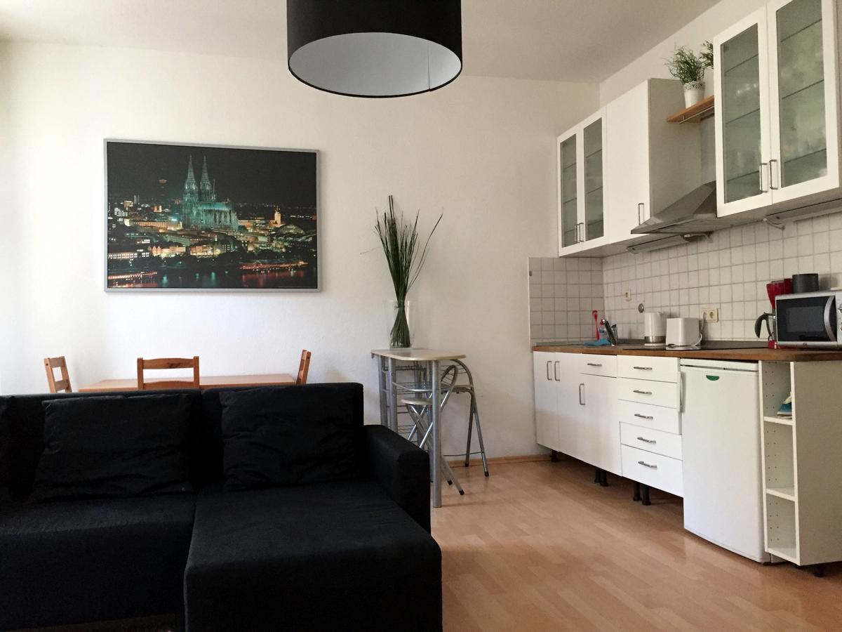 Odessa1 Apartment Кьолн Екстериор снимка
